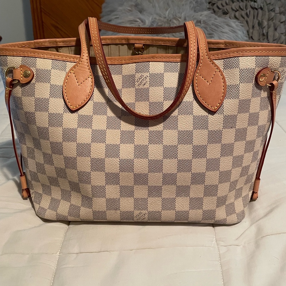 Louis Vuitton Neverfull PM, Damier Azur, newly refurbished leather.
